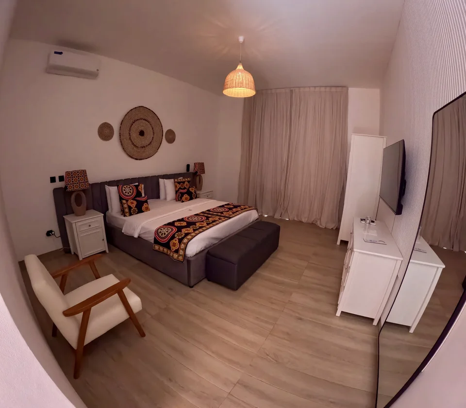 Angola Gallery Image 8